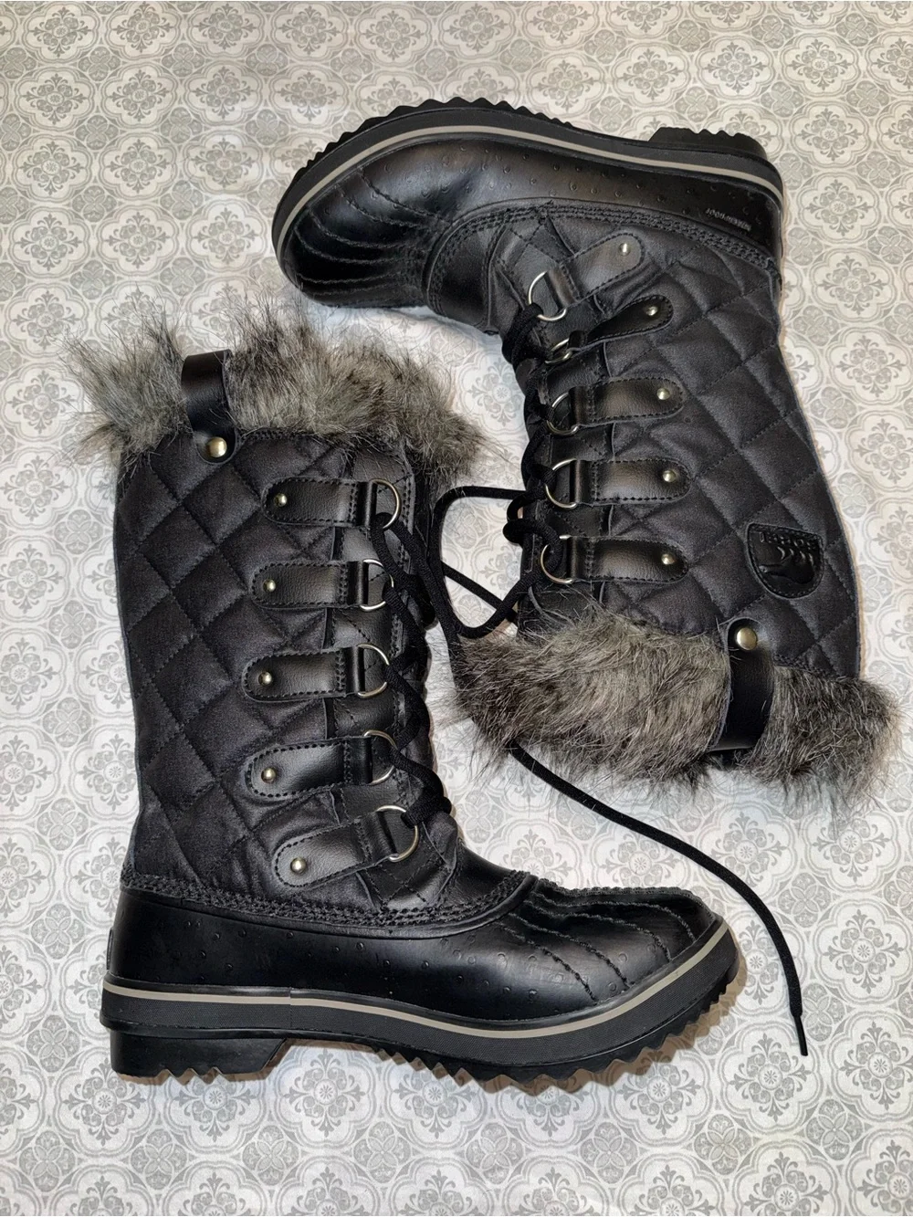 SOREL Tofino II Waterproof Winter Boots Faux Fur Women’s Size 8